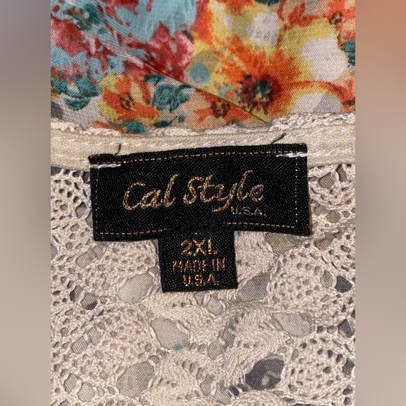Cal Style Women Tunic Top Size L Semi Sheer Boho Hippie Crochet Floral Lace‎ - Picture 3 of 7